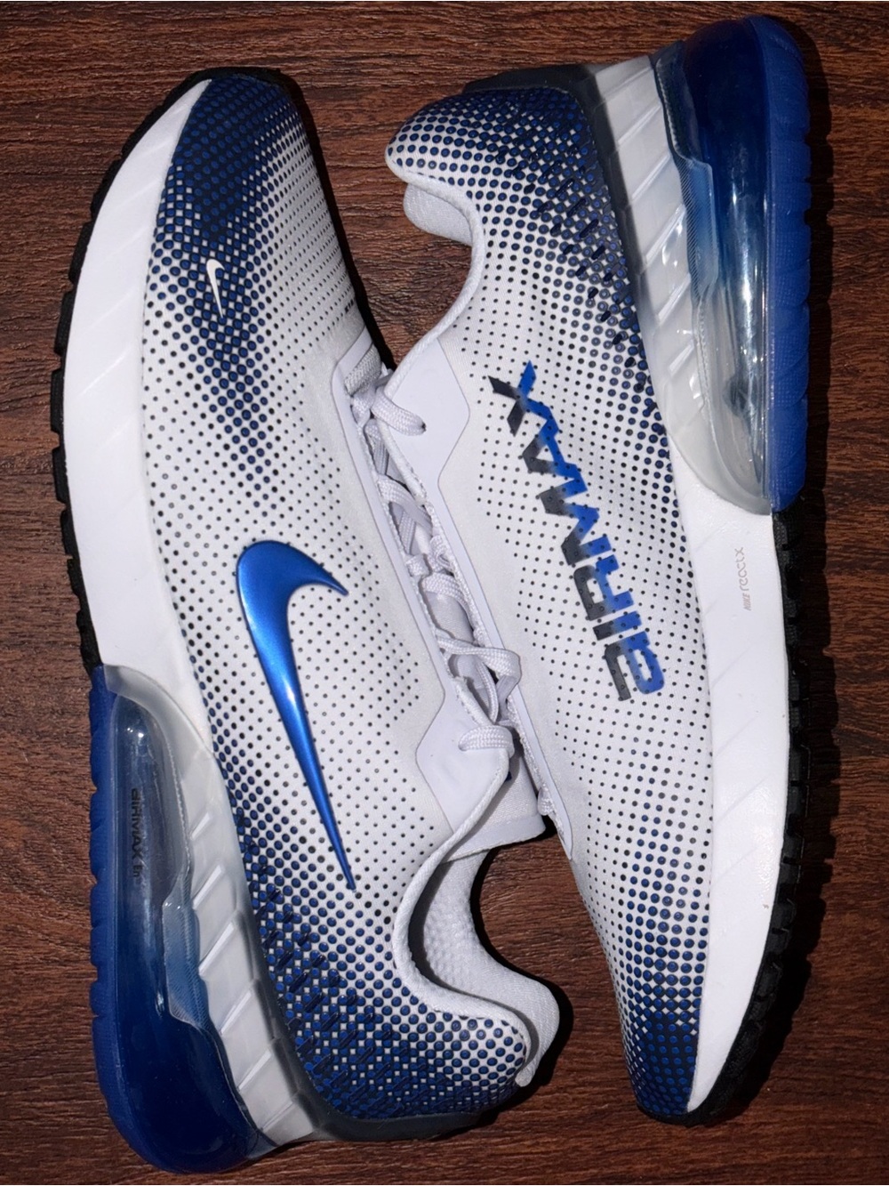 Nike Air Max size 10.5 Men’s White & Blue Running Shoes